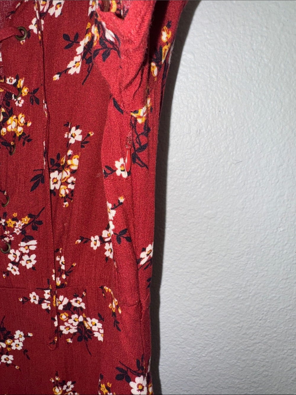 Forever 21 Rust Red Floral Lace-Up Top - Picture 4 of 5